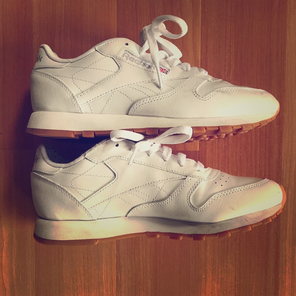 White Classic Leather Reebok’s